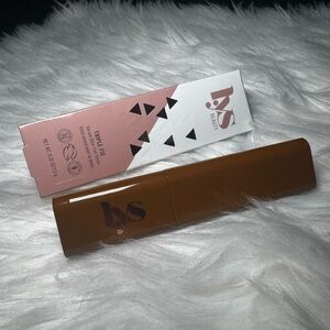 NIB Lys Beauty Triple Fix Serum Skin Tint Stick - Shade DN3 Caramel